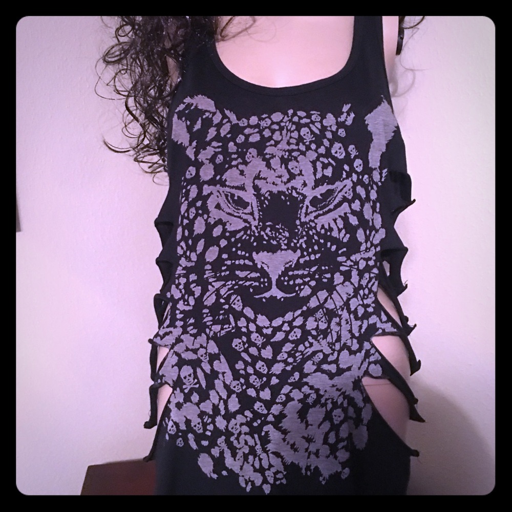 Ripped Cheetah tank